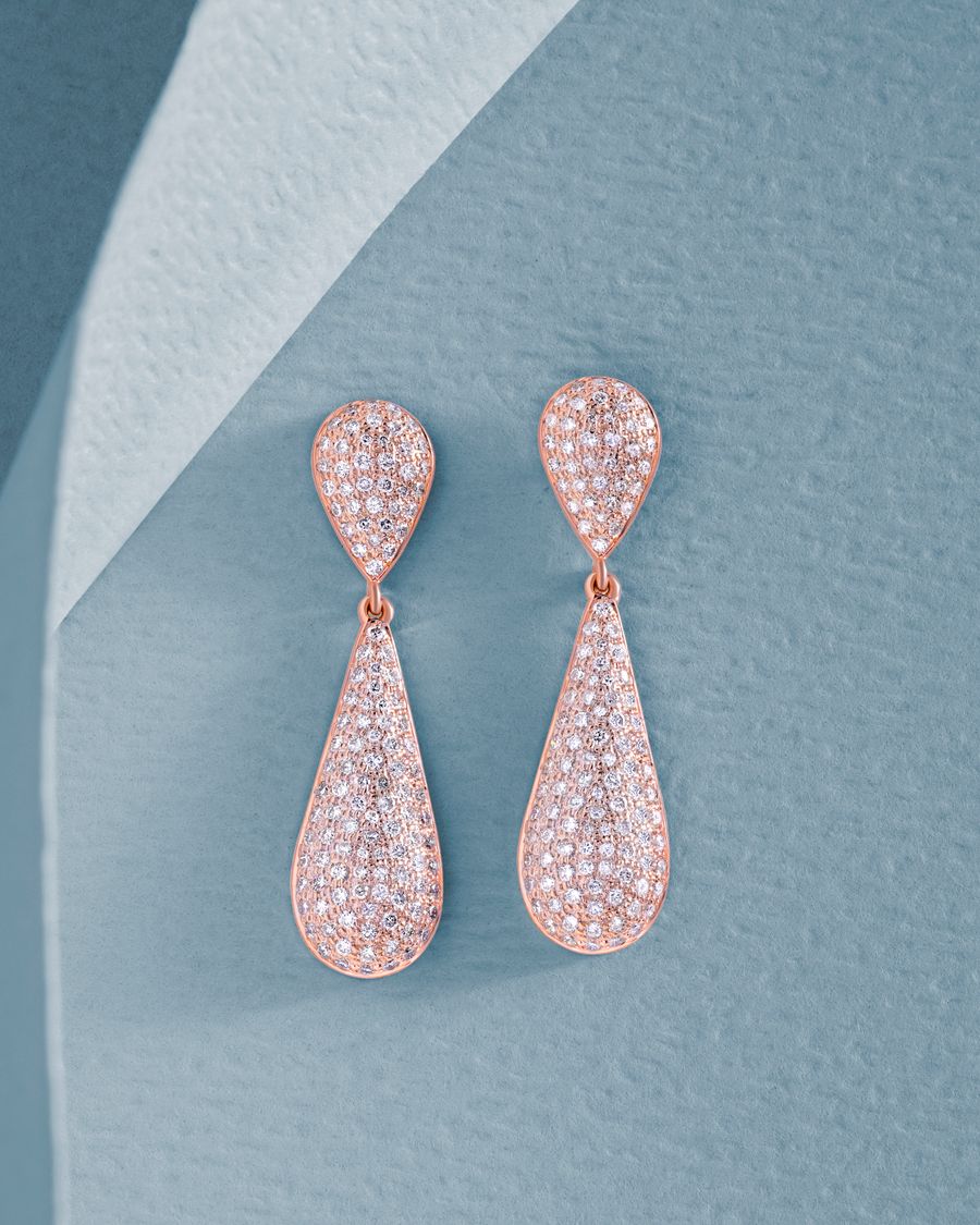 Boucles ambre pendantes photographie en composition catalogue