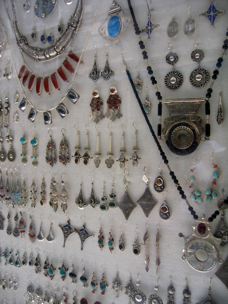 Boucles marocaines plaque or photographie en composition catalogue